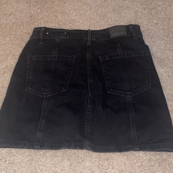 American Eagle Black Jean Skirt - Picture 3 of 3